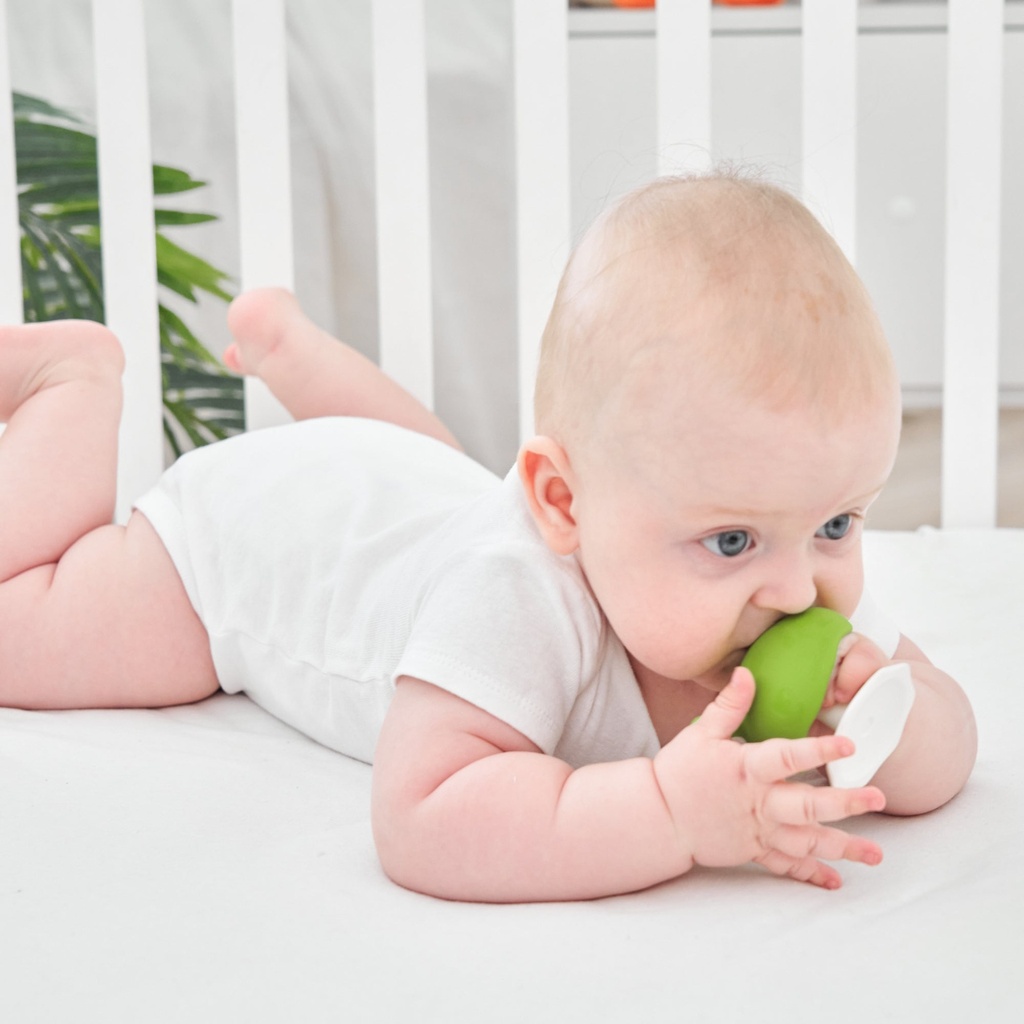 Mombella Mushroom Teether 17
