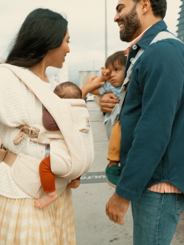 Ergobaby Omni Deluxe Mesh Baby Carrier 21