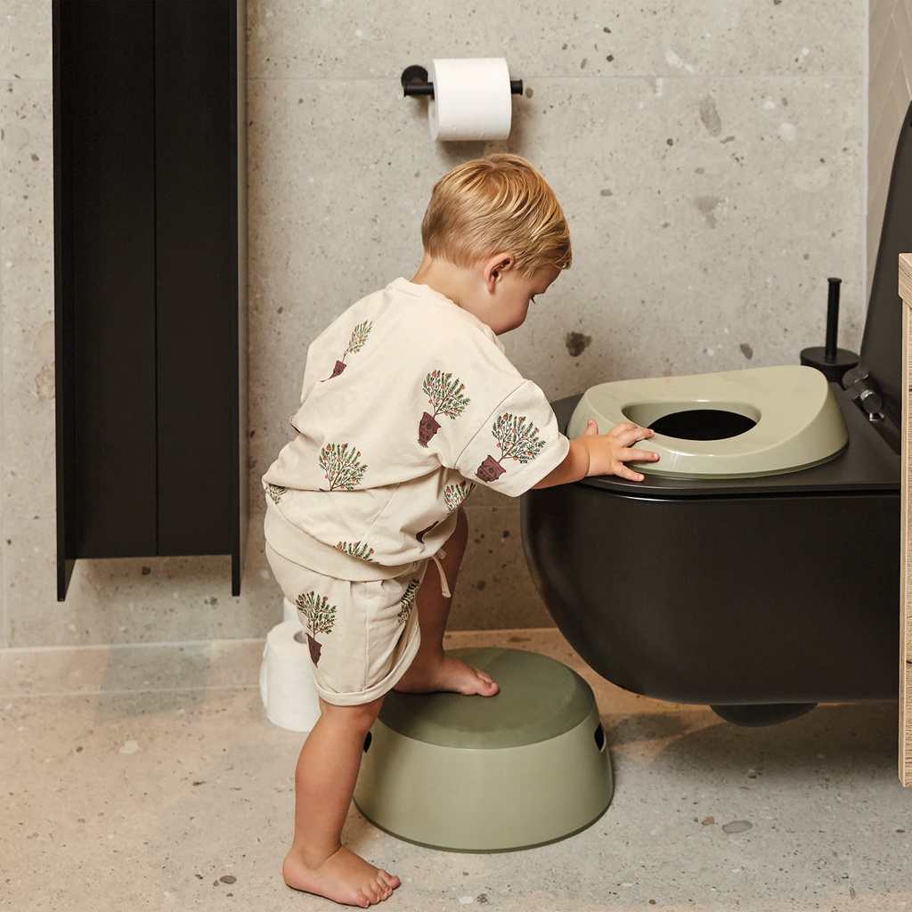 LUMA Step Stool 8