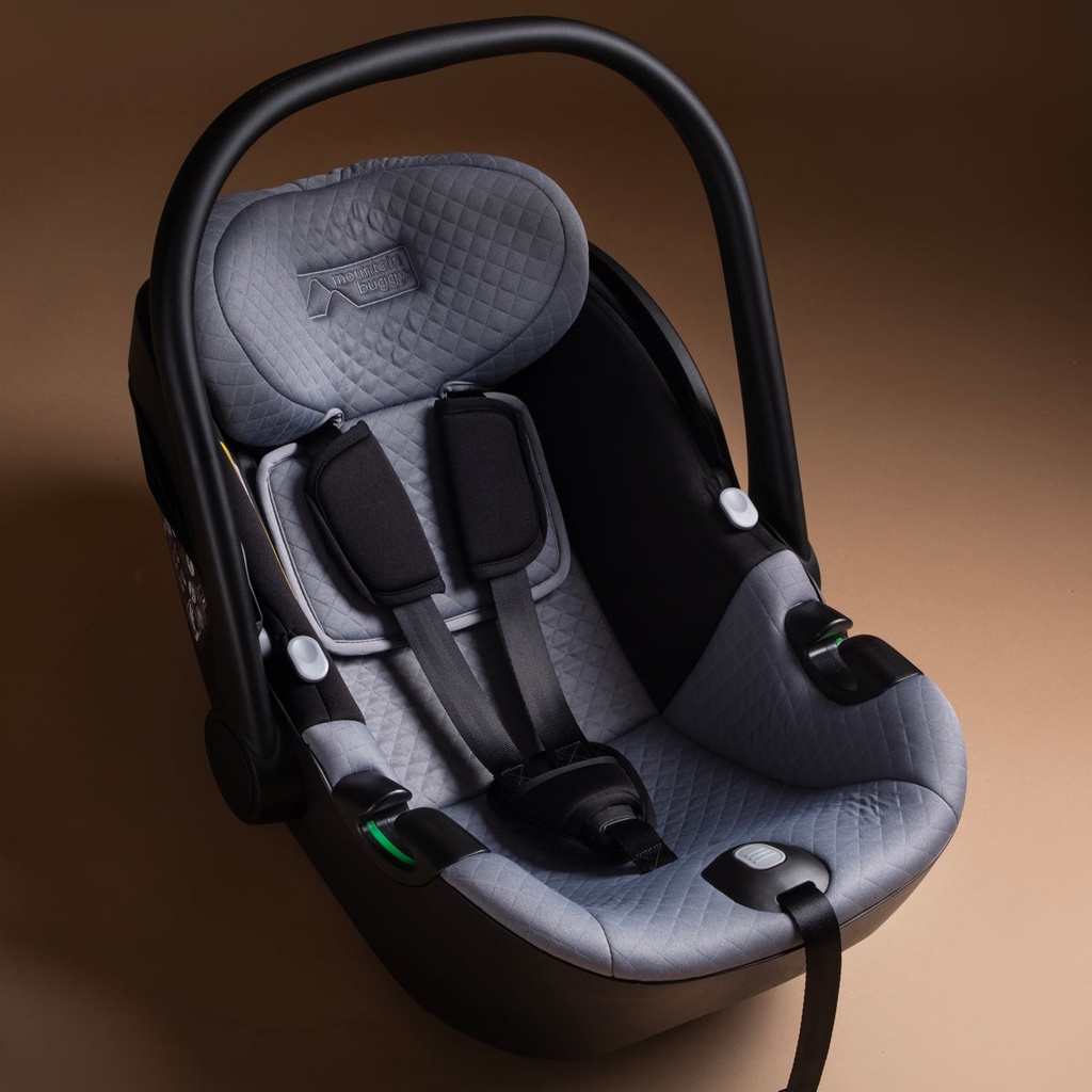 Mountain Buggy® nest™ R129 i-size infant car seat with rotating base 2