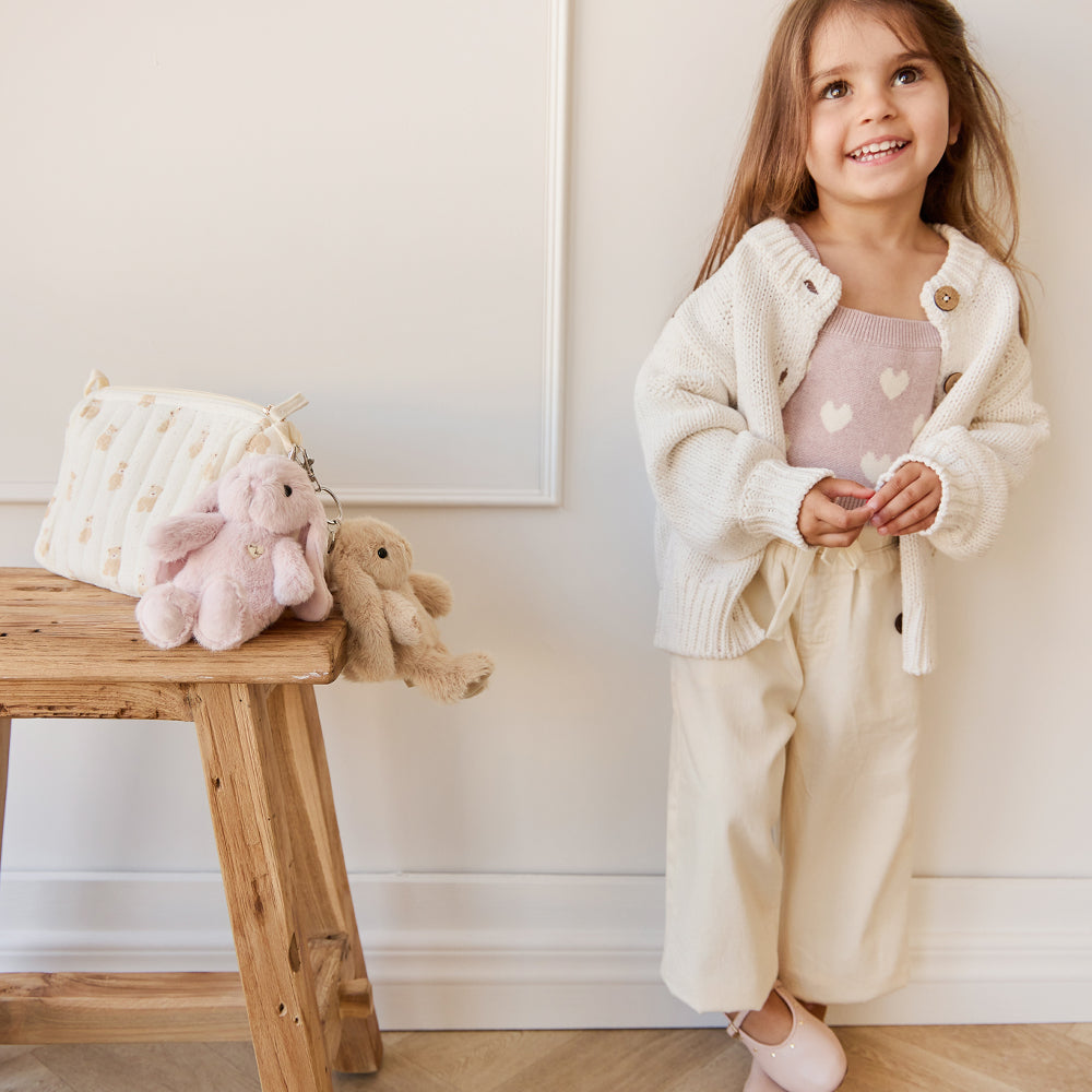 Snuggle Bunnies Penelope Key Charm 20
