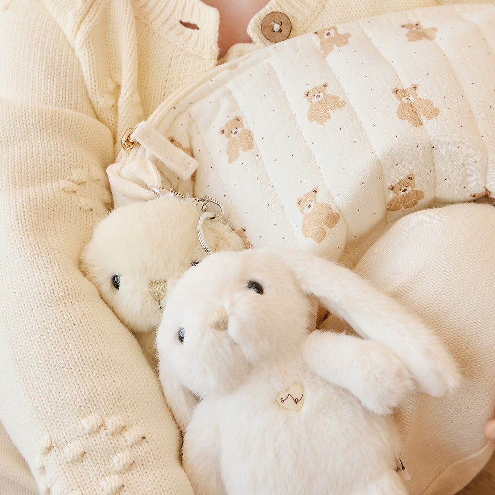 Snuggle Bunnies Penelope Key Charm 30