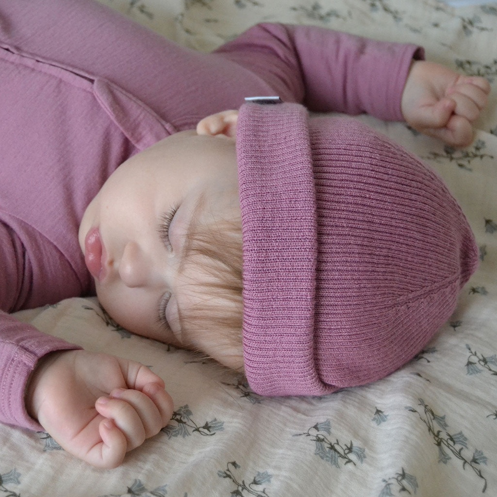 Babu Merino Ribbed Beanie 7